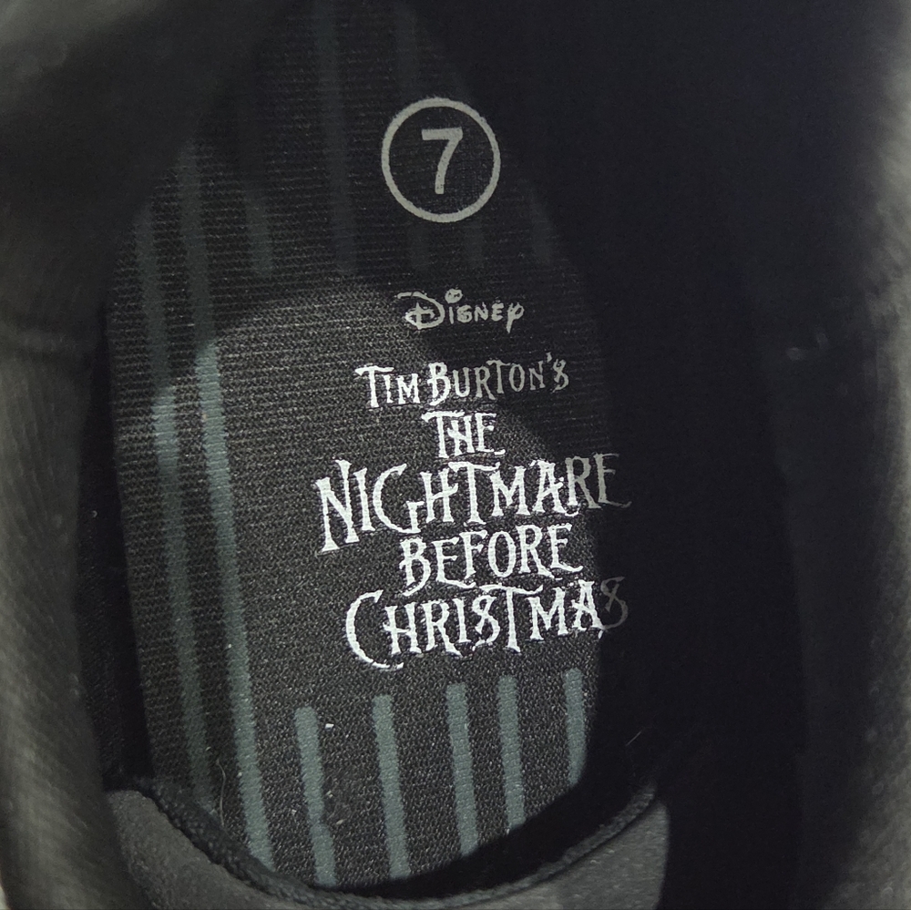 Jack Skellington Low Top Sneakers - Picture 5 of 5